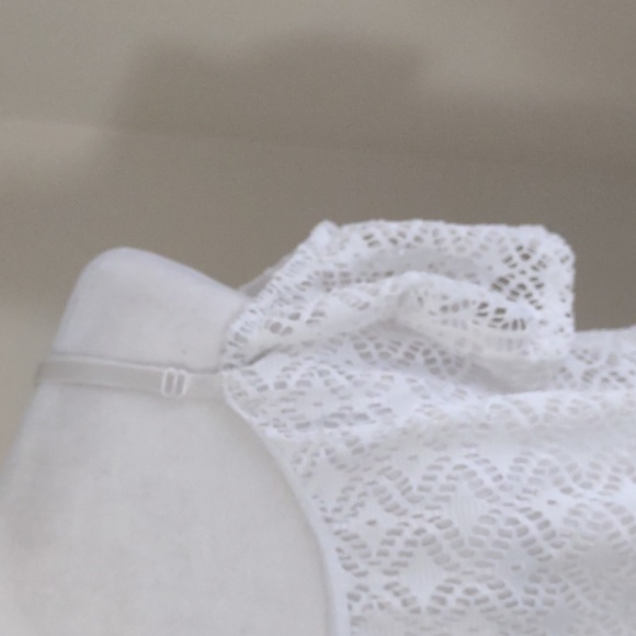 Old Navy off-shoulder white lined top Size M Made in the USA - Picture 2 of 9